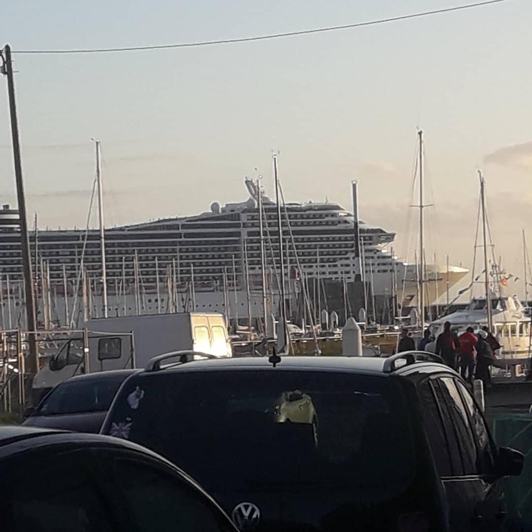 Hotel Lesembruns Le Havre Exterior foto